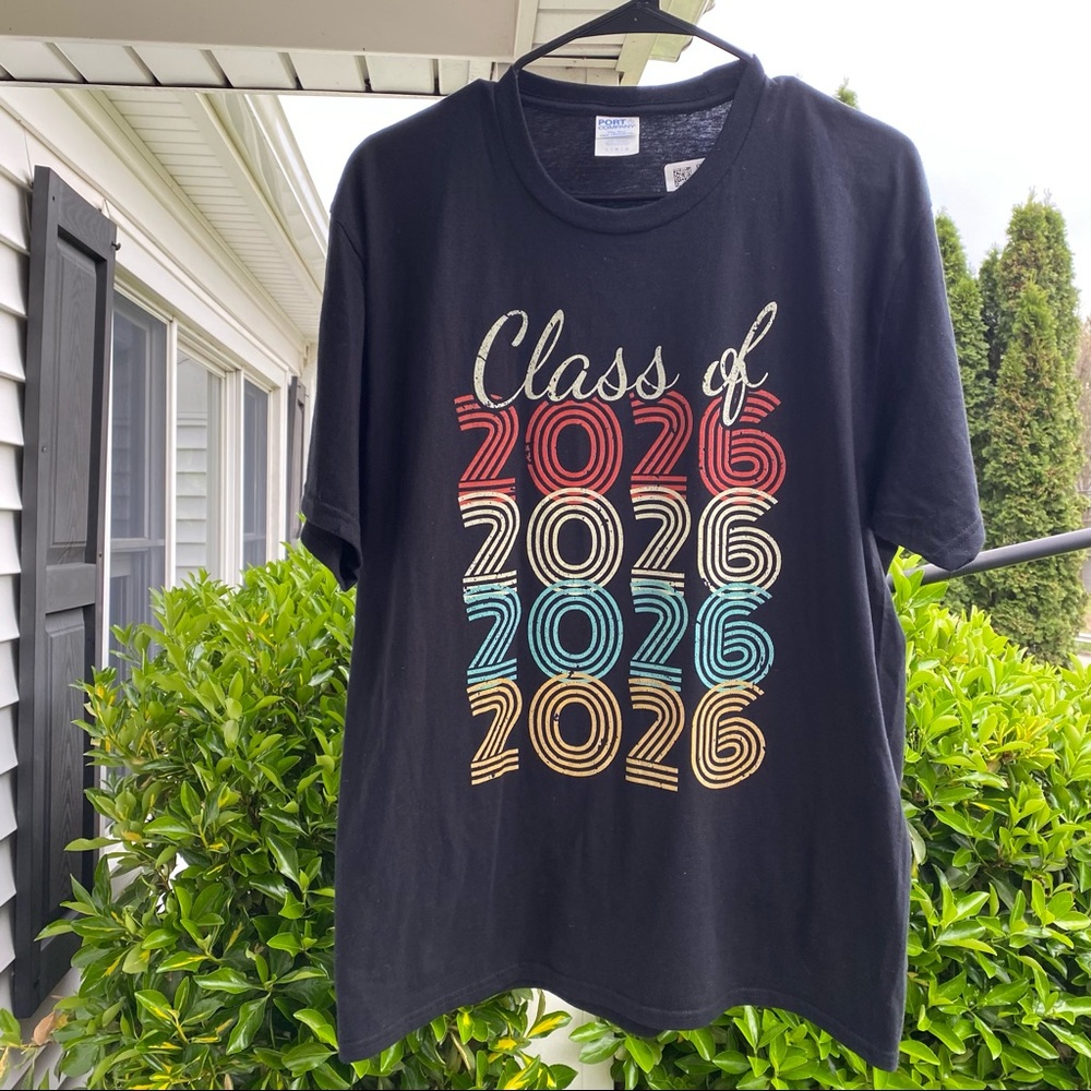 Class of 2026 short sleeve tee shirt Size Large